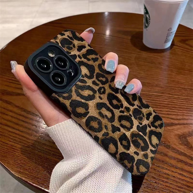 Gold leopard print phone case for Apple devices